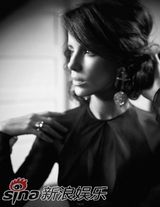 幻灯图集：英国美女凯特-贝金赛尔登《Vogue》秀优雅