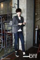 组图：对话李钟硕 坦诚与金宇彬演的就是爱情戏