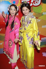 组图：曾志伟蒙嘉慧胡杏儿等录节目卖力演出