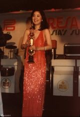 组图：邓丽君气质写真 娇俏少女蜕变巨星