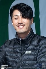 组图：韩星车胜元山中办签名会 与粉丝领略自然之美