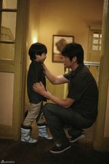 组图：《新妈妈》曝剧照 陆毅景甜演绎幸福一家