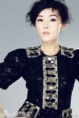 幻灯图：车永莉宫廷风情写真 表情冷酷的骄傲公主