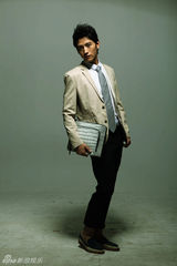 组图：张峻宁小清新绅士范儿写真曝光