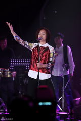 组图：《歌手》张宇绝地反击 周笔畅致敬小虎队