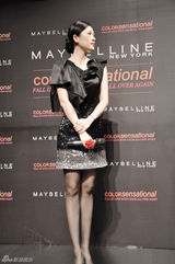 高清组图：章子怡现身代言活动为Selina俞灏明祝福