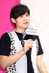 高清图：周杰伦常去教会但并未受洗礼 称信仰很重要