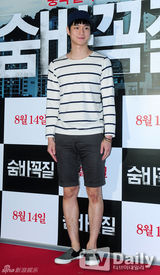 组图：金秀贤Sulli李玹雨等为《捉迷藏》站台