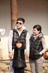 组图：小沈阳爱女曝光像极父母 网友侃绝对亲生