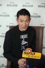 组图：刘德华亮相接受专访 谈新片力挺林志玲