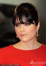 组图：《黑马》首映 布莱尔带初生儿子走红毯