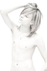 组图：乌克兰妖孽男模斯蒂夫写真雌雄同体