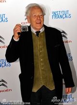 高清：老牌明星Syberberg获法国文化部长授艺术勋章