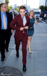 幻灯图集：《月食》洛杉矶首映 主创三人暧昧传情