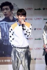 高清组图：韩团TEENTOP劲歌热舞宣告回归