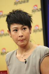 高清图：刘若英桂纶镁Angelababy聊《全球热恋》