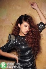 组图：花儿全国12强定妆照 汪小敏不服“大饼照”