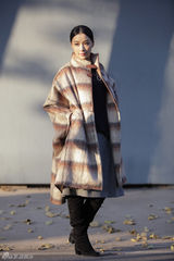 组图：姚芊羽深秋时装大片 优雅演绎熟女魅力