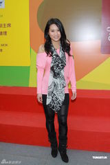 组图：张继聪行善不为荣誉 否认谢安琪贬低学历