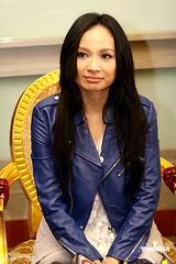 幻灯图集：飞儿乐队上海宣传 即兴演唱展不俗实力 