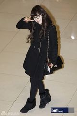 组图：f(x)少女时代Beast等亮相机场展休闲时尚风采