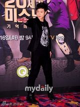 组图：文熙俊殷志源等老牌偶像综艺节目重聚