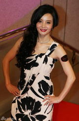 高清幻灯：众星云集奢侈品旗舰店 发哥发嫂秀恩爱