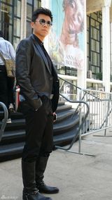 组图：夏雨玩乐时尚都市 私藏写真曝光