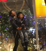 组图：父爱大过天 盘点明星奶爸精彩瞬间