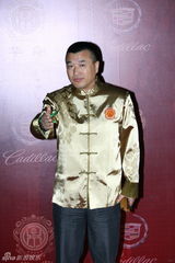 组图：华鼎奖红毯星光熠熠 赵本山携弟子助阵