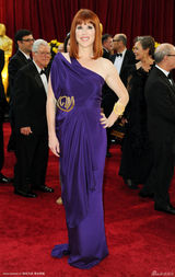 高清组图：奥斯卡红毯 莫利林沃德手镯似棒棒糖 