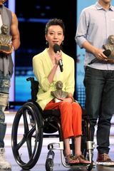 组图：200明星高歌《北京祝福你》 成龙坐镇指挥