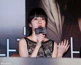 组图：玄彬林秀晶亲密携手宣传新片《爱，不爱》