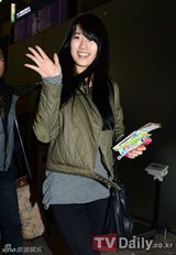 组图：《音乐中心》登泰国 SHINee闪耀2NE1酷帅