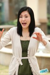 组图：《加油妈妈》湖南热播 张玉嬿颠覆形象演智障