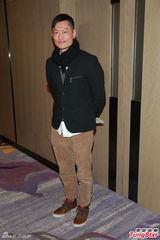 组图：胡杏儿钟嘉欣着古装贺杨潮凯江叮叮婚礼