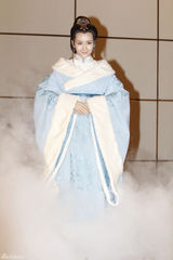 组图：胡歌刘涛《琅琊榜》发布会曝终极造型