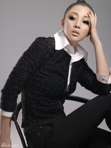 高清图：殷桃卷发迷人似女神 杨贵妃微露熟女风范