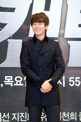 组图：韩国SBS新剧《拜托了，机长》制作发表会