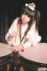 组图：许雅涵入选为宅男女神 独家圣诞私房图曝光