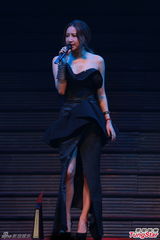 组图：陈奕迅第10次拿奖无趣 何韵诗力压容祖儿