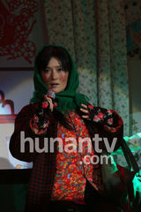 组图：谢娜新年录大咖秀  高原红造型再扮九妹