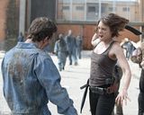 组图：《行尸走肉》曝剧照 丧尸造型惊悚刺激