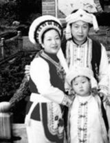 组图：已故名嘴罗京18岁儿子近照曝光