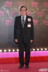 组图：霍震霆出言护郭晶晶 梁烈唯走秀只顾耍帅