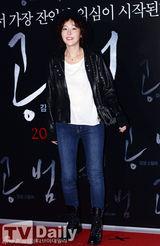 组图：f(x)宋茜雪莉等助阵《共犯》VIP试映