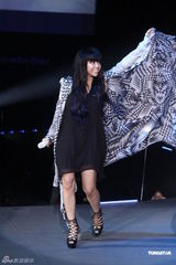 高清图：张惠妹罗大佑杨乃文摇滚个唱High翻全场