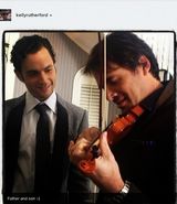 组图：《绯闻女孩》最终季片场 S与Dan浪漫婚礼