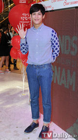 组图：韩星Secret黄静茵等亮相品牌开业典礼