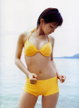 组图：后藤真希夏日海边写真 清凉泳装大秀性感